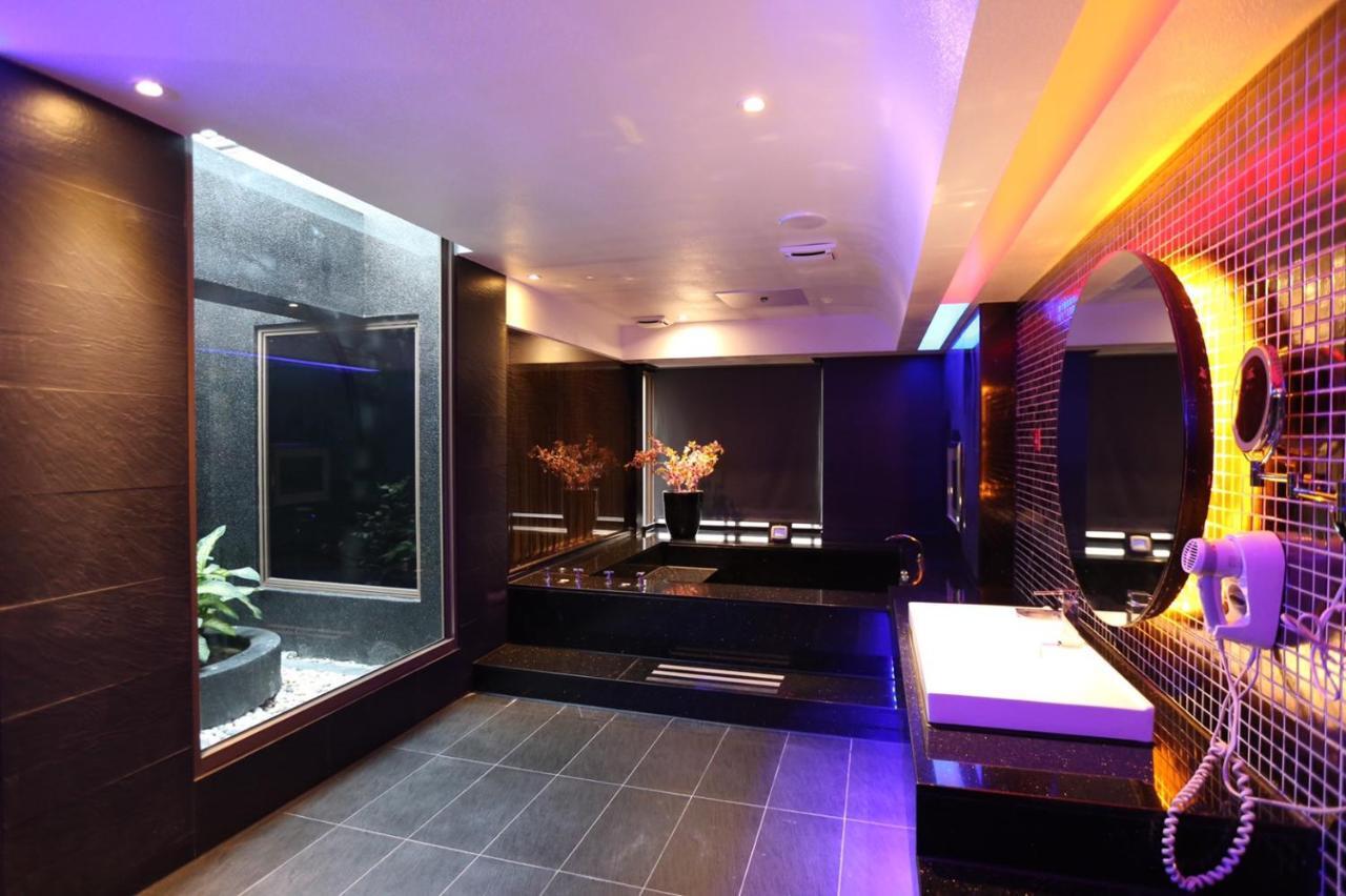 Yosemite Motel - Taiyuan Branch Taichung Exterior foto